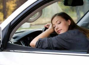 Как не уснуть за рулем автомобиля на трассе?